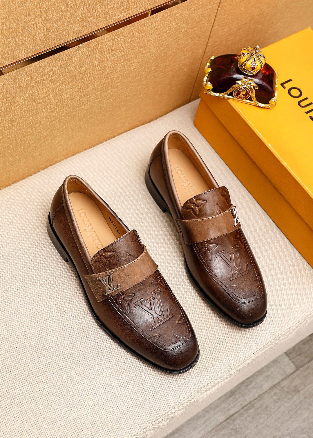 Lvv Fashion 25ss printed leather shoes 0725060616