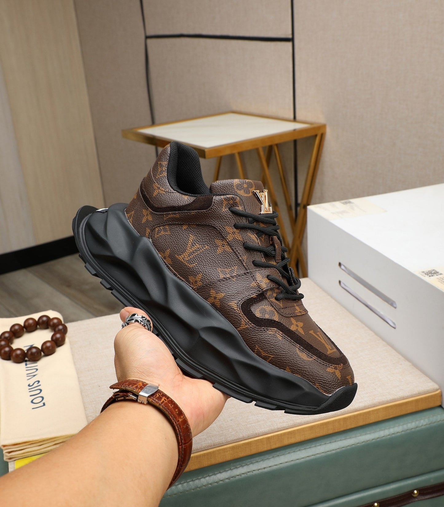 Lvv fashion luxury printed rubber sole sports shoes 0724121601