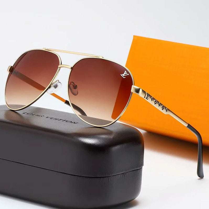 New Fashion V Logo Sunglasses 02