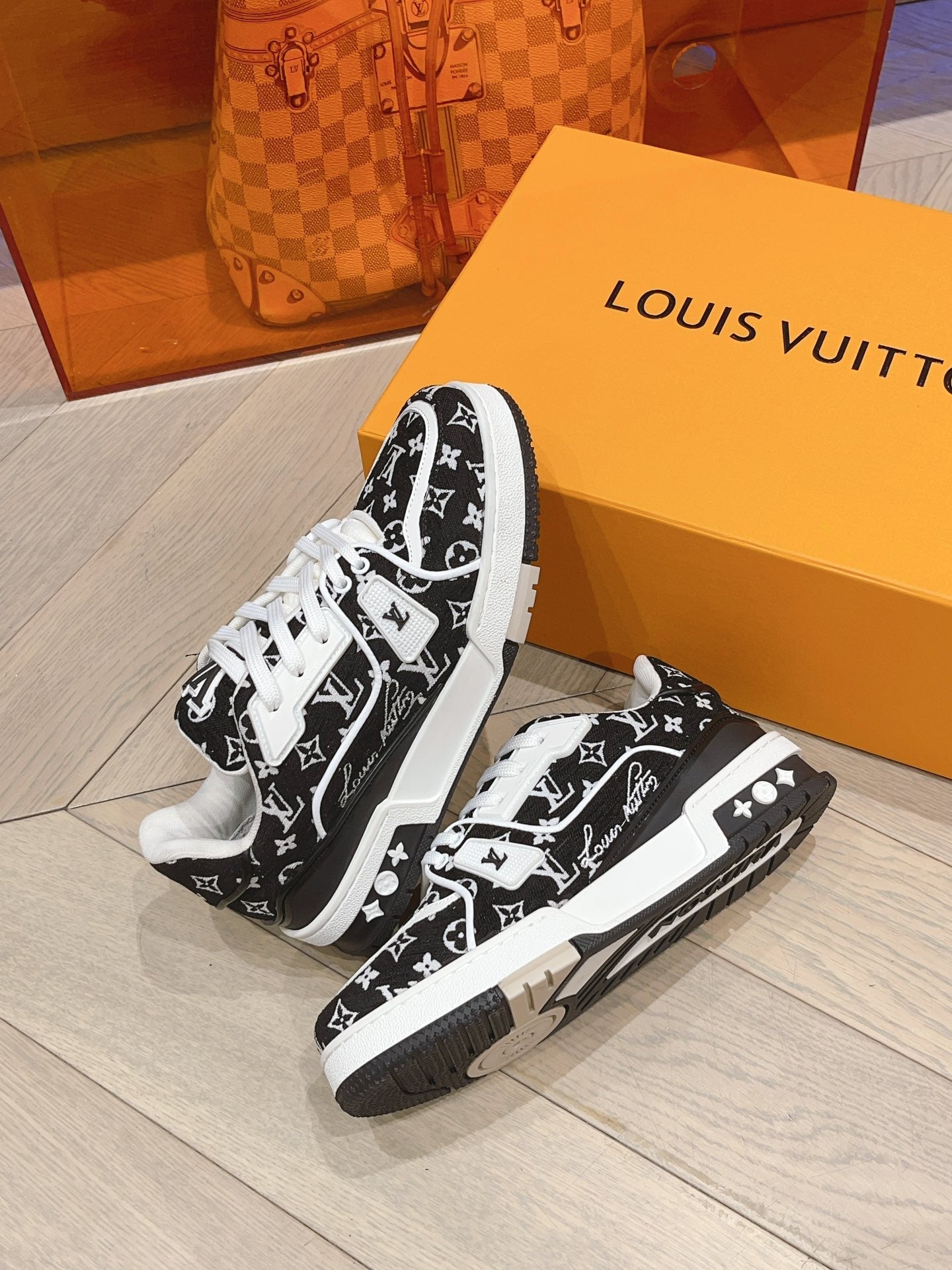Lvv couple limited series casual denim print sneakers 0725012402
